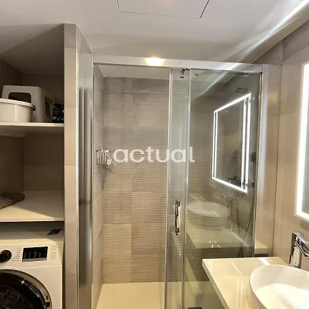 Atico C/ Iglesia شقة بلاتجا ذارو